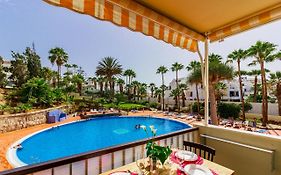 Fantasticstylish & Aircon, Near Lasamericas Beach